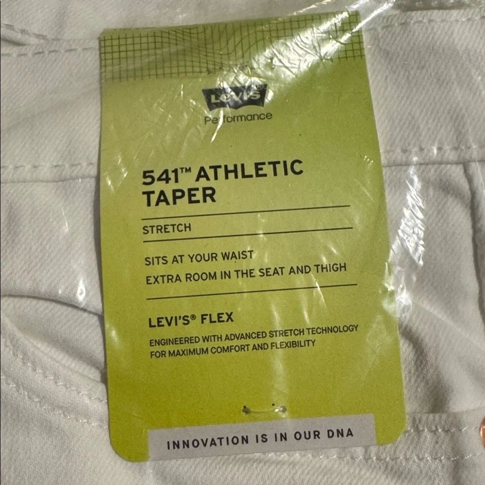 Levi’s 541 Athletic Tapered White Jeans-Size: 42x36